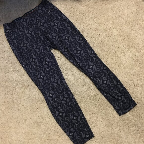 Patagonia Tribal Lace Pattern Capilene Baselayer Leggings - Picture 8 of 14